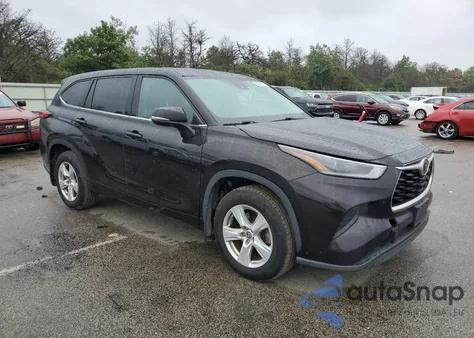 2021 Toyota Highlander L z USA, uszkodzony, nr VIN 5TDCZRBH0MS070708